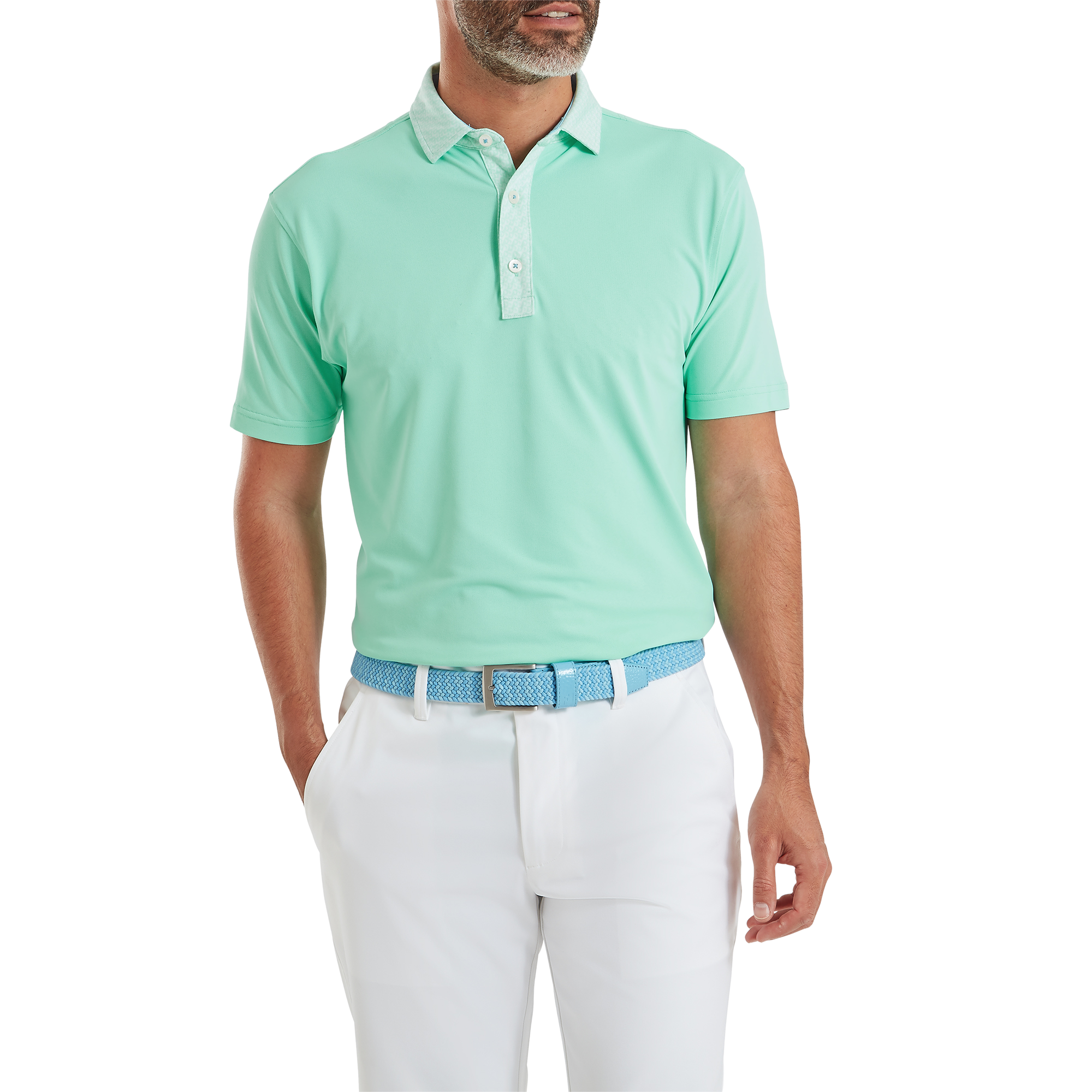 Polo piqu&eacute; aux d&eacute;tails g&eacute;om&eacute;triques